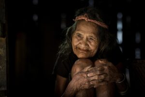 秋の抜け毛に悩む女性におすすめの小ジワ対策併用法は？