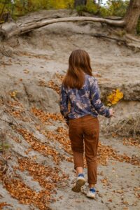 秋の抜け毛に悩む女性必見！育毛剤のおすすめは？